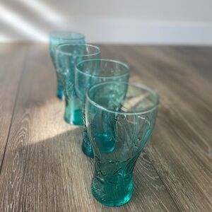 Set of 4 Coco Cola ⭐️Host Pick ⭐️